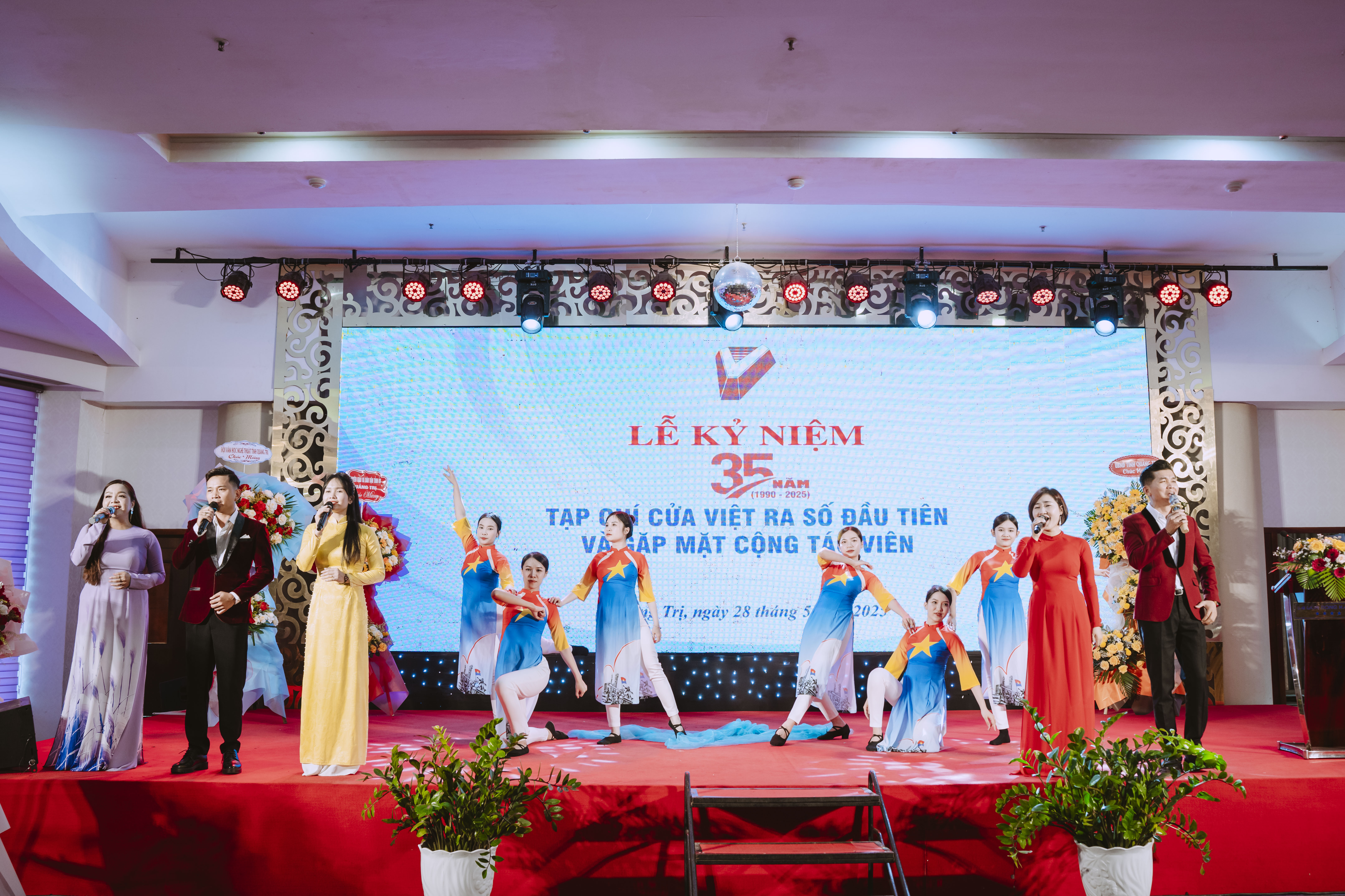 Tiết mục văn nghệ chào mừng
